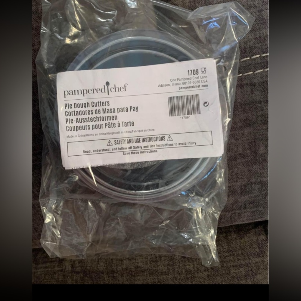 Pampered chef Pie Dough Cutters